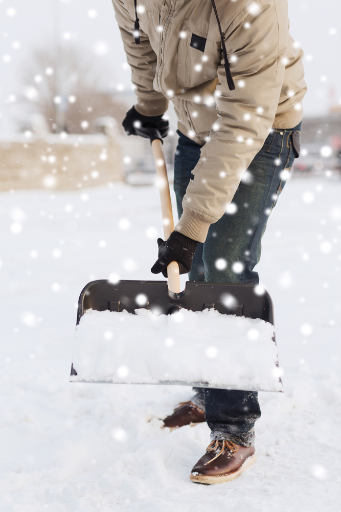 6 Tips For Preventing Low Back Pain From Shoveling Snow